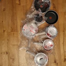 tefal 6 piece set. unused
new . non stick. essencia.
70 RRP

35 pounds
collect from HA8