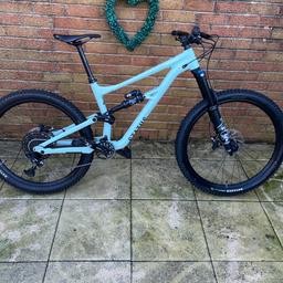 Specialized status 160 2022 downhill bike.
Bike is like brand new done 5 mile if that from the box
Absolutely mint condition selling as I simply don’t have Time to use
SRAM hydraulic disk brakes
Tubeless butcher tyres
SRAM crank
Frame size is a large