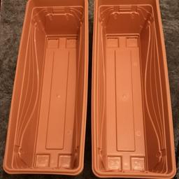 New 2 venetian plastic planters approx 59cm long 20.5cm wide and 16cm deep
Collection burscough
Please take a look through my other items