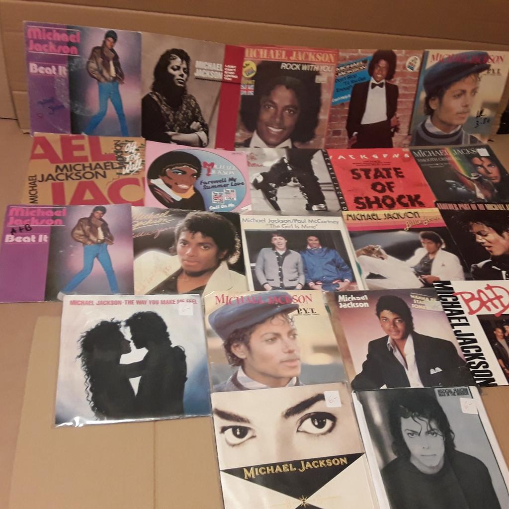 Verkaufe 21 Stk.Singl's Schallplatten von Michael Jackson
Die Schallplatten sind meist in gutem bis sehr guten Zustand,
die Cover von gut bis mit Gebrauchsspuren
(Beschriftung, Einrisse usw.).
Siehe Bilder