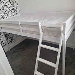 single bed with or without mattress, very good condition. now dismantled so will need re built. all fixtures included. extra £20 with mattress