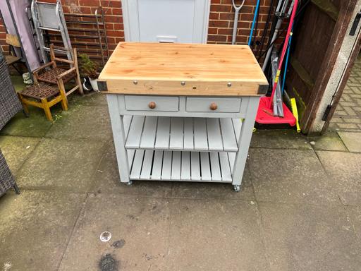 Buy & Sell Kent Canterbury - Photos for Reclaimed pine kitchen island