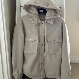 ⭐️collection only from wv11 essington⭐️

🌸george stone colour removeable hoodied shacket, size xs, has side pockets aswel as the front pockets, worn once, ex con £25 still instore/online for £32