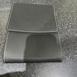 VW Tiguan Volkswagen wallet & Owner's manual Tiguan, Tiguan R edition 06.2023

Brand new and model is not stamped.
Models from 2023 and upwards
Good if you’ve lost yours or if your car never came with 1
Collection Warrington WA2