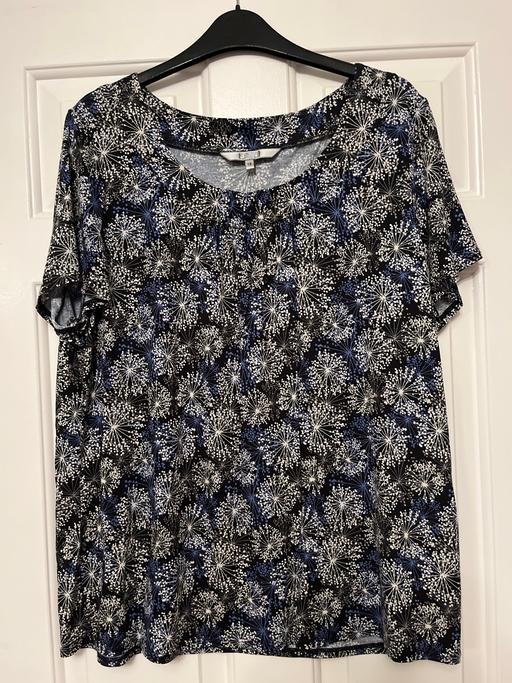 Buy & Sell County Durham Stockton-on-Tees - Photos for Debenhams Top Size 18