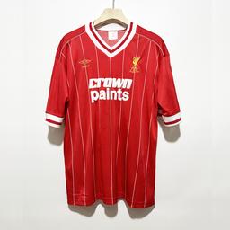 Liverpool FC 1982 Retro Home Shirt. Adult Small.

Brand New with Tags.

*IN STOCK AND READY FOR IMMEDIATE DELIVERY OR COLLECTION*

Collection available or can send via Royal Mail 1st Class Signed For Delivery with Tracking Number. Buyer to cover cost of postage (£4.20).

DM me for more information.