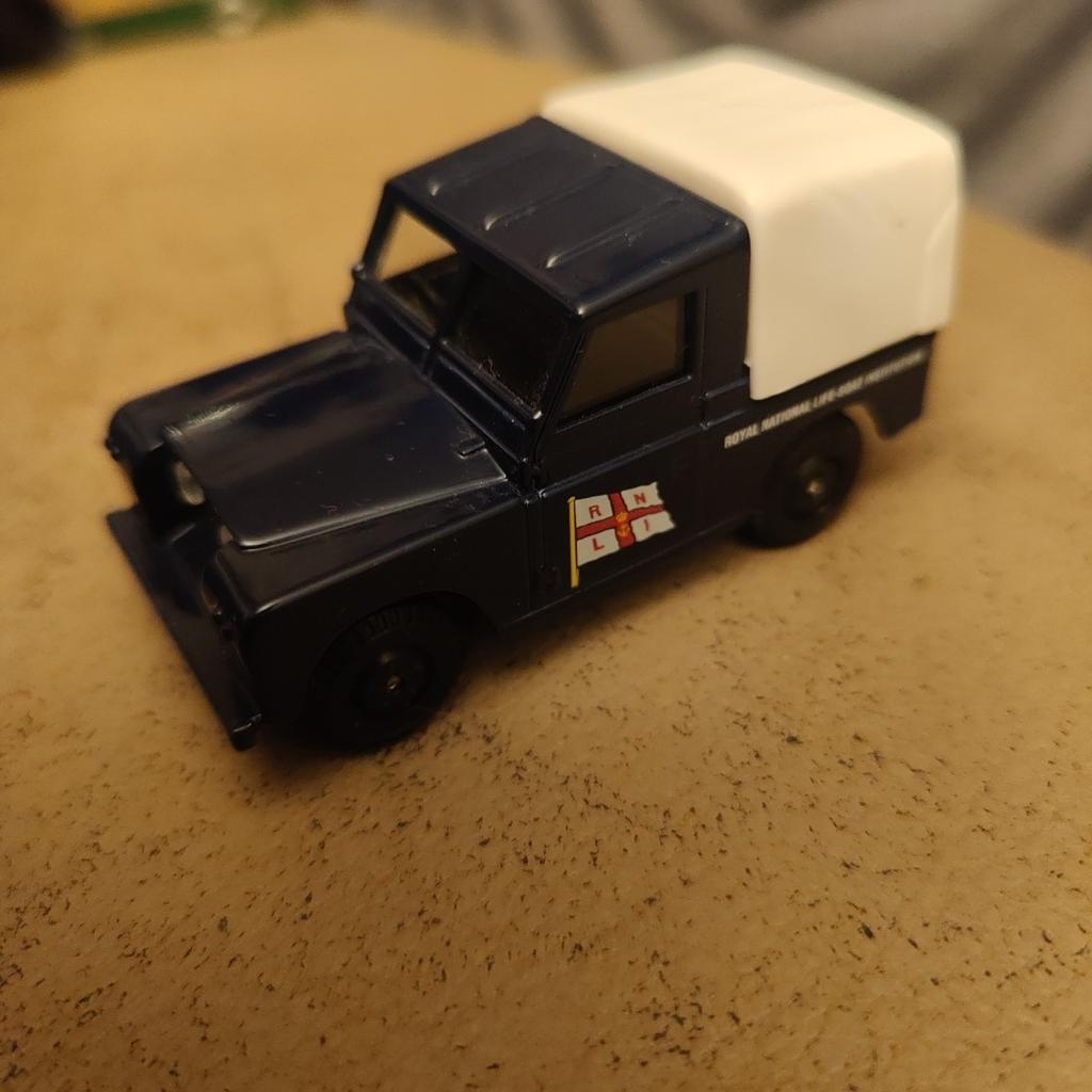 lledo swb land rover
RNLI removable plastic back
excellent condition
please check out my other items