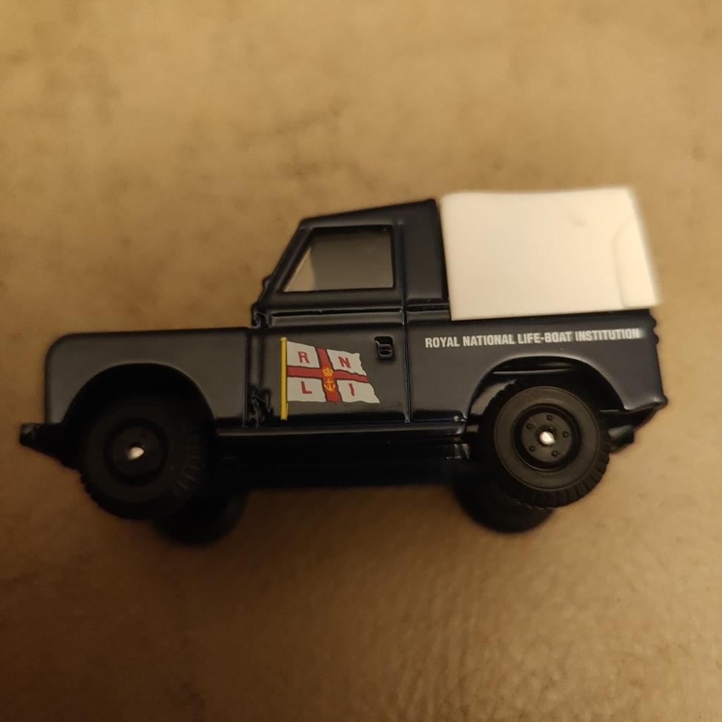 lledo swb land rover
RNLI removable plastic back
excellent condition
please check out my other items
