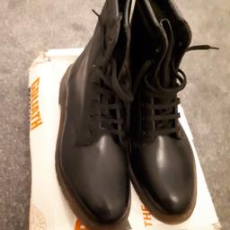 Men’s Boots By Goliath Size 7 Black 
Safety boots brand new bought for £80, unused. Water proof, comfortable and warm. Perfect for work or causal wear.