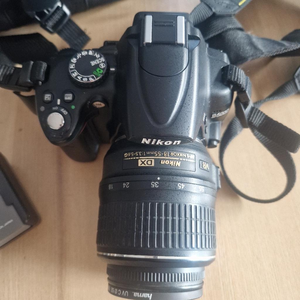 Spiegelreflexkamera
Nikon DX 5000
selten benützt
Objektiv AF-S Nikkor 18-55mm
inkl.Tasche