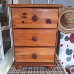 2 x pine bedside tables with 3 drawers. in very good condition. (£15 each).Measurements are as follows. 
Height 58cm
width  41cm
Depth  38cm.