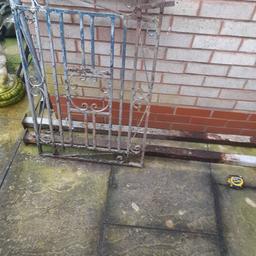 hi. its to nice to scrap. need tlc. comes with posts needs 1 hinge welding on the post. lenth of post 5 foot . gate width icluding 1.5 inches with hinge 26.25 inches. height to top of design 39.75 inches . price ono .must be collected .cash on colkection thank you for looking.