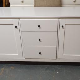 🔹️2 door 3 drawer sideboard-white

🔹️Ex display

🔹️Size H 75, W 150, D45cm