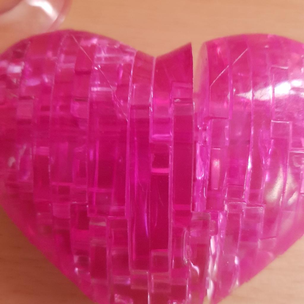 Crystal heart puzzle (plastic)
Been completed
Collection only from Huthwaite
Sorry can't post
