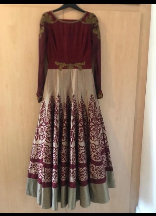 Buy & Sell East London Snaresbrook - East London - Photos for Indian wedding long dress