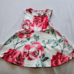 Baby girls dress
Size 6-9 months
Never worn
From pet and smoke free home
Collection only

No offers