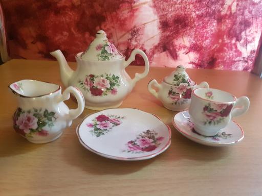 Buy & Sell Nottinghamshire Ashfield - Photos for Bone China mini tea set