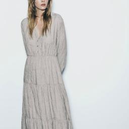 Belt not included

EMBROIDERED AND PANELLED MIDI DRESS

RRP 59.99 GBP

Dress featuring a slot collar, long sleeves, an elasticated waist and front button fastening.

Grey marl

8741/226

COMPOSITION
OUTER SHELL
BASE FABRIC
100% viscose
EMBROIDERY
100% cotton