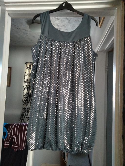 Buy & Sell South Yorkshire Barnsley - Photos for lovely long rushed hem top or dress