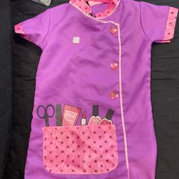 Nurse and Hairdresser costume
5-7 years old
Good condition
Collection or delivery (+fee) available