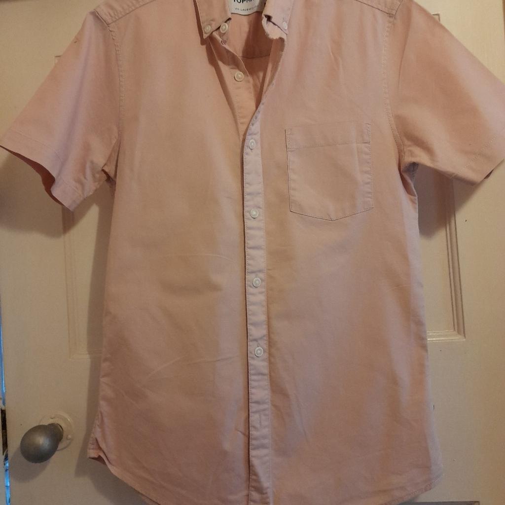Lovely pale pink shirt with stretch
ex. cond.
fy3 layton or can post
