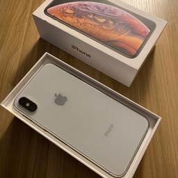iPhone XS - 256GB - White - Unlocked 

Excellent condition. 

*both Front and Back Cameras do not work* No Face ID. 

Otherwise all in good working order. Ideal for a spare phone. 

Handset only, No box.