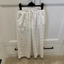 Girls Zara trousers in excellent condition