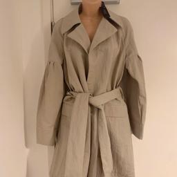 Next, outerwear beige shower resistant jacket with belt, size 12 (New With Tags)
From a pet and smoke free home
Collection se16 4en or postage £3.50
Thanks for looking