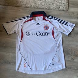 Bayern München football jersey 2006