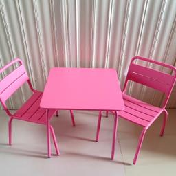 🔹️Kids metal table and 2 chairs-pink

🔹️New

🔹️Table size: H46, W48, L48cm

🔹️Stackable chairs

🔹️Chair size H55, W42, D38.5cm

🔹️Max user weight per chair 30kg