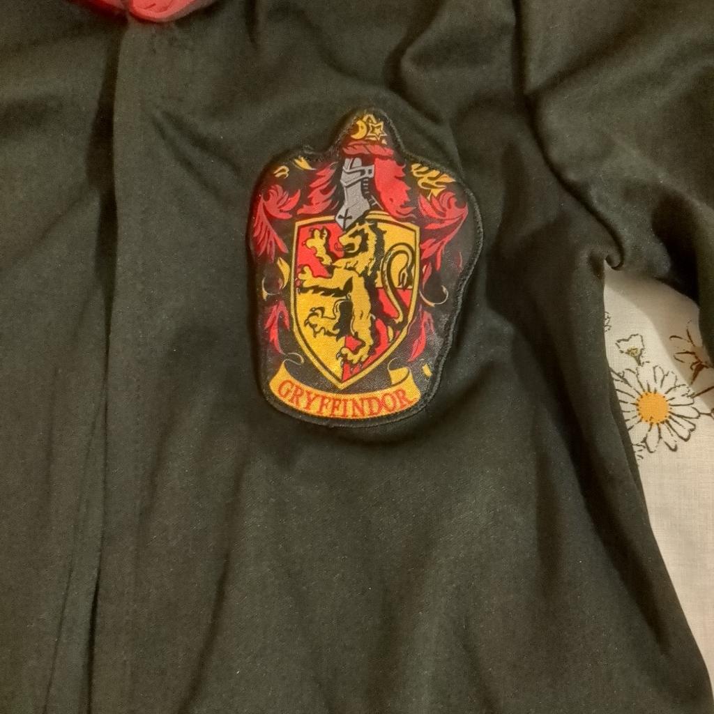 harry potter costume 4-6years good clean condition with glasses and wand