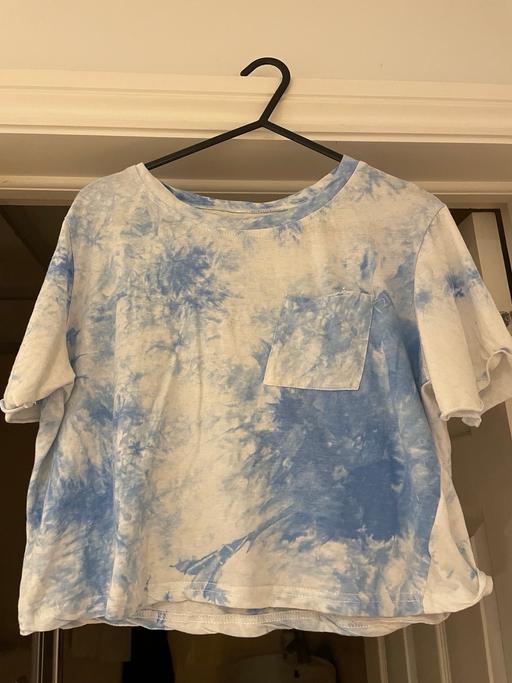 Buy & Sell Windsor and Maidenhead Old Windsor - Windsor and Maidenhead - Photos for Shein blue/white medium tie dye crop top