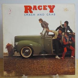 Vintage Vinyl LP Record:
SMASH & GRAB
By RACEY
(RAK Records 1979)
In Very Good Condition

Postage possible at buyer's expense with payment by PayPal please so buyer protection will apply 