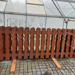 Verkauft werden 3 mal Holz Zaun Elemente mit den Maßen, 290cm breit und 95cm hoch

Nur selbst Abholung!
Verhandlungsbasis.