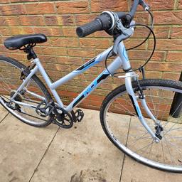 Hybrid bike 700c x 38c wheels and 6speed at the rear and single at the front and 17inch frame and in working order collection only from scarborough cash only