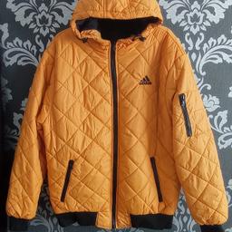 Brand new, no offers, price already greatly reduced as only size L left
zip pocket on one sleeve with some extra space for pen, adjustable hood, zip pockets
perfect for autumn or spring
no offers x

postage £5 with Royal Mail 2nd class signed for

only bank transfer, no PayPal