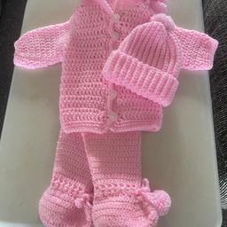 Baby crocheted pram suits( Leggings, cardigan/ with hoodie, and matching Pom Pom Hat.
1 pink
1 Blue
(£15.00 each ).
Newborn size (New) Crocheted by myself 🧶
Collection Only .
🧶🧶🧶🧶🧶🧶🧶🧶🧶🧶🧶🧶🧶🧶🧶🧶