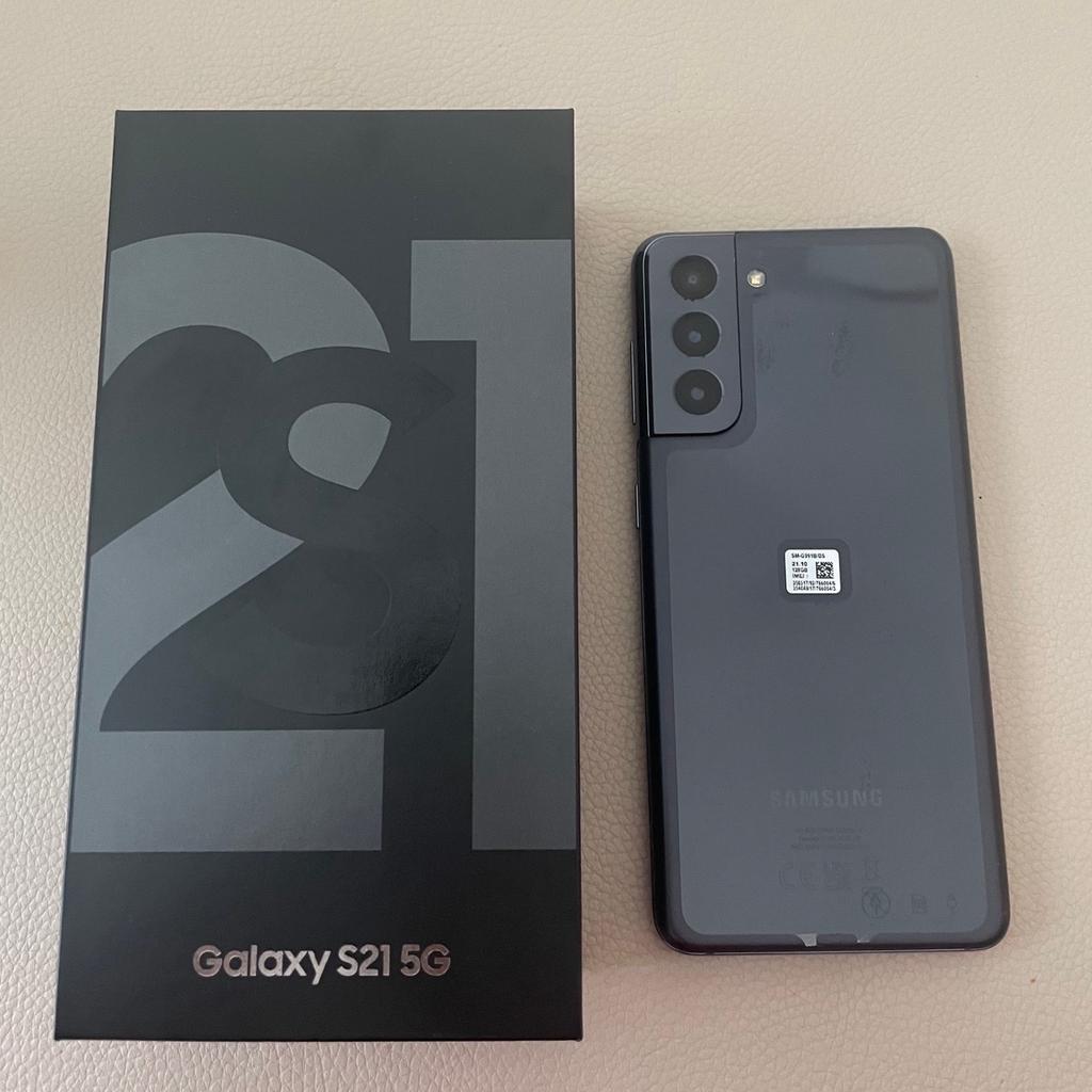 Zum Verkauf steht ein Samsung Galaxy S21 5G mit 128GB im der Farbe schwarz.
Das Handy hat keine Kratzer und kaum Gebrauchsspuren, da es ausschließlich mit Hülle und Folie getragen wurde.
Zugelassen für A1
Top Zustand und voll funktionsfähig