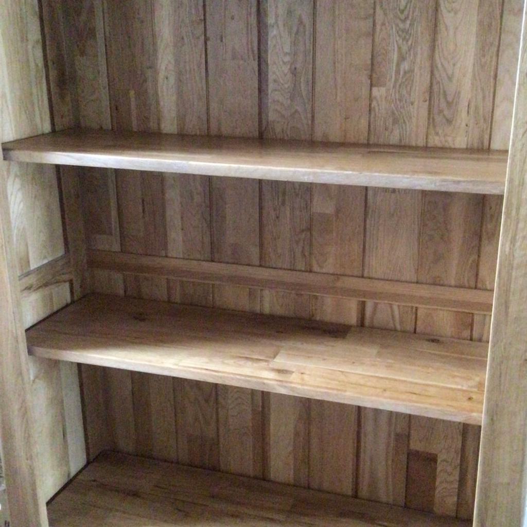 SOLID OAK
Was £550

Excellent Condition
Comes from a smoke and pet free home
COLLECTION ONLY

Width: 89cm
Height: 190cm
Depth: 30cm
Product Code: RUS21
Product Title: Original Rustic Solid Oak Tall Bookcase
Material: 100% Solid Oak
Finish: Rustic Solid Oak