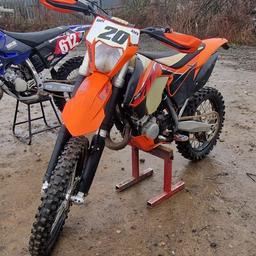 ktm 125 sx 2016

loads spares and upgrades
15hr on rebuild
serviced every 3 rides
only used for enduro, hence why I started to put the light kit and enduro tank. 

this bike will get you up any hill with out fail rides as should no issues at all.

£2000 ono