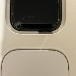 This apple watch SE watch is fully working. Screen slightly cracked, however LCD not affected and fully working (Charger and strap not included).