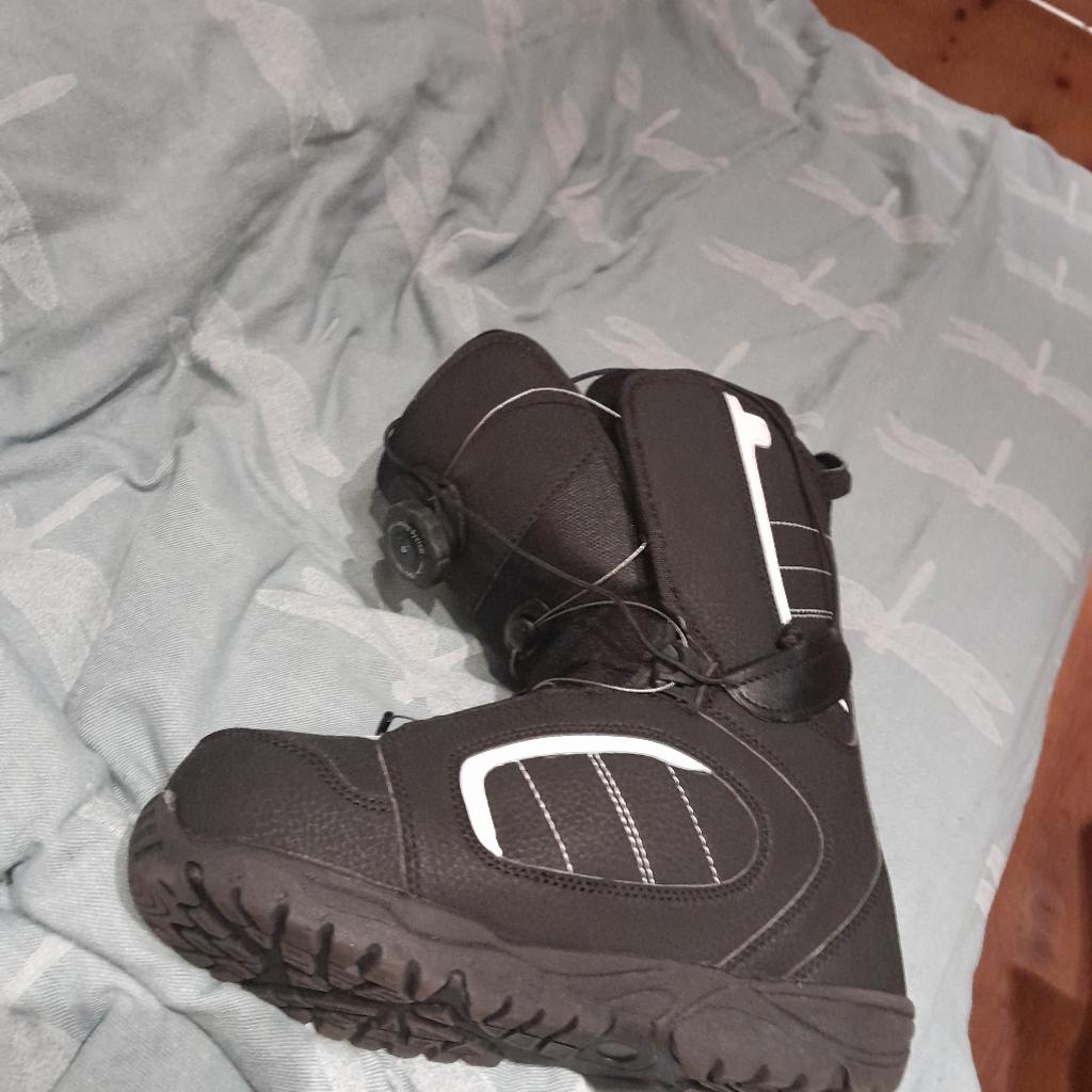 RAVEN Snowboard boots gr.39 mit schnellverschluss