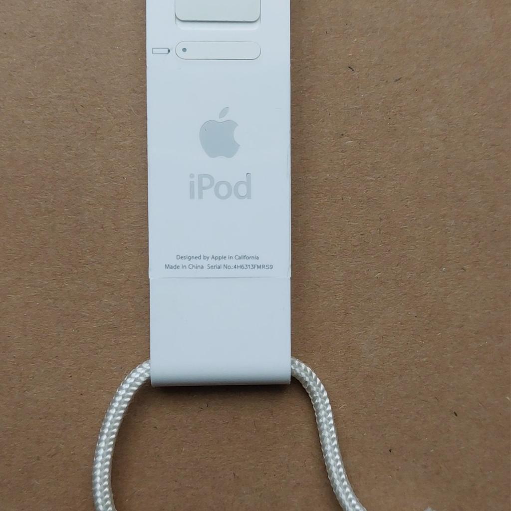 Genuine Apple iPod Music MP3 Player USB 1st Gen White A1112 512MB
Collection from Wolverhampton
Can be delivered locally for extra