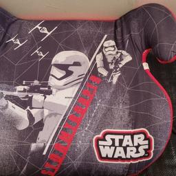 Star Wars Kindersitzerhöhung in Grau/rot in gutem Zustand.
Neupreis 44€