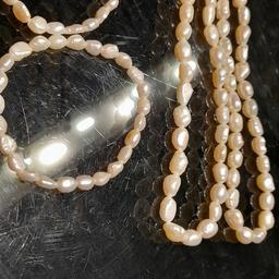 Süßwasser Perlen mir Armbänder42 cm  pro paar 25 Euro