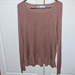 brand new (the tag accidentally came off) zara sweater. this is a thin sweater great for summer. it has small slits on the side. the colour is more a dark dusty pink.