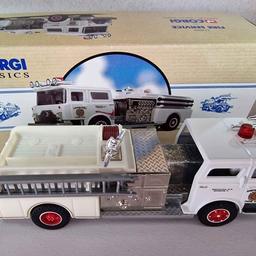 1:50 Corgi Classics Mack CF Pumper Fire Berwick - White, with Certificate
Pre-loved as new
With certificate
Model is in excellent condition
Box is good
Price plus postage if needed
£12.00