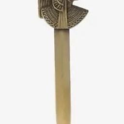 This stunning letter opener features the iconic image of Pharaoh Tout Ankh Amoun from ancient Egypt. Made from high-quality zinc alloy, this collectable/vintage piece is a must-have for any history enthusiast or fan of Egyptian art.


Proudly made in the United Kingdom, this letter opener is a perfect addition to any desk or collection. With the brand name "Egypt" and unique aspects such as the material, type, and country/region of manufacture, this item is sure to impress. Don't miss out on the opportunity to own a piece of history with this Pharaoh Tout Ankh Amoun letter opener.