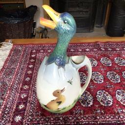 Vintage duck vase jug
Small hairline crack on beak