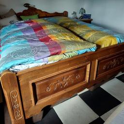 Schönes Voglauer Schlafzimmer zu verkaufen! Auch für Hütten geeignet.
Bett: 208x186x43 (Kopfteilhöhe 105)
2x Nachtkästchen
Privatverkauf keine Garantie.
